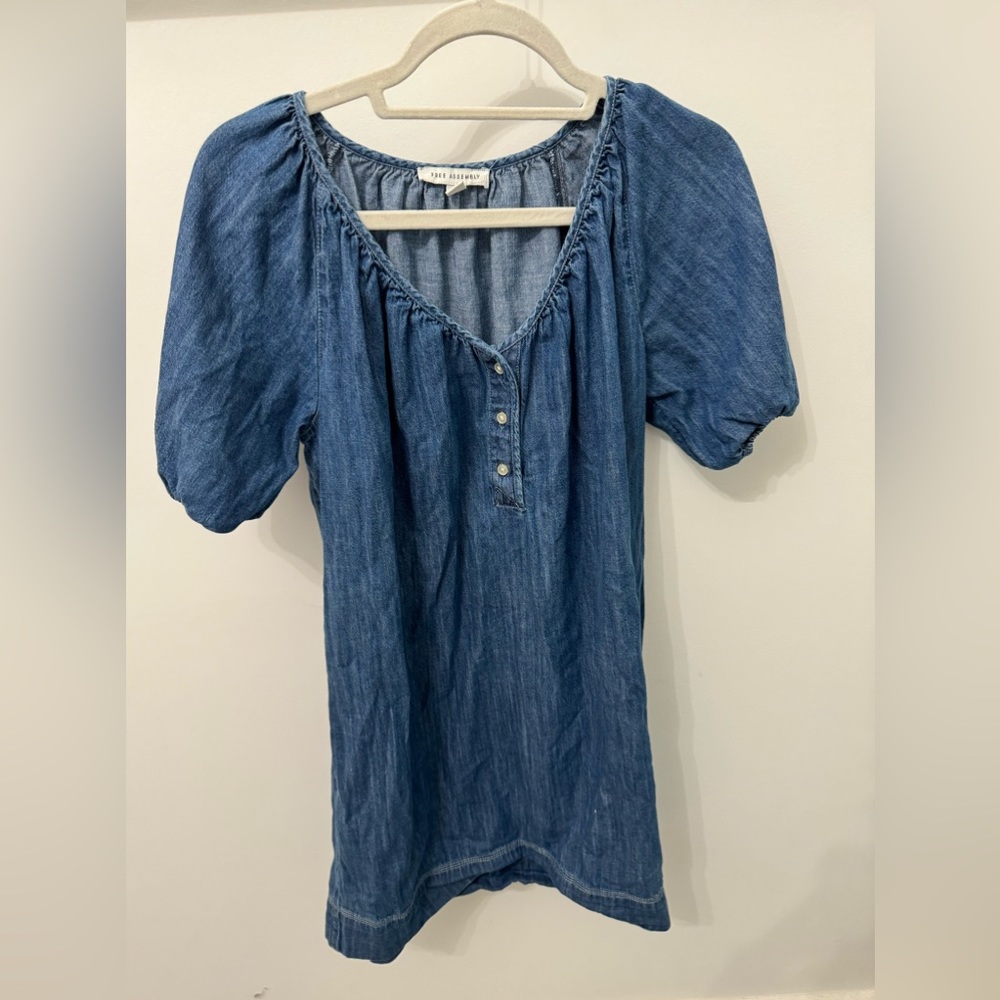 Free Assembly Medium Blue Denim Dress. ❄️🌊💕